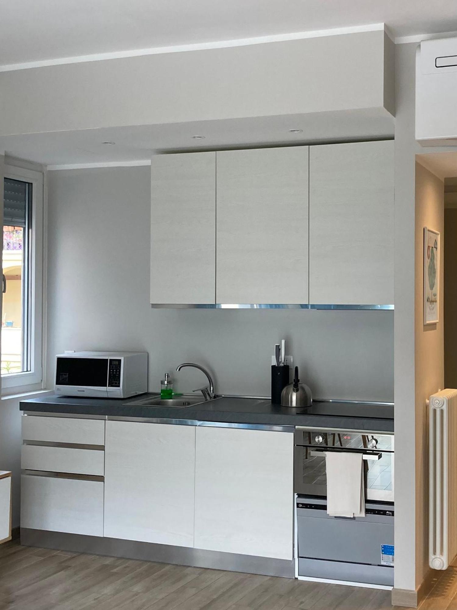 Lovingstresa In The Heart Of The Town Apartment Stresa